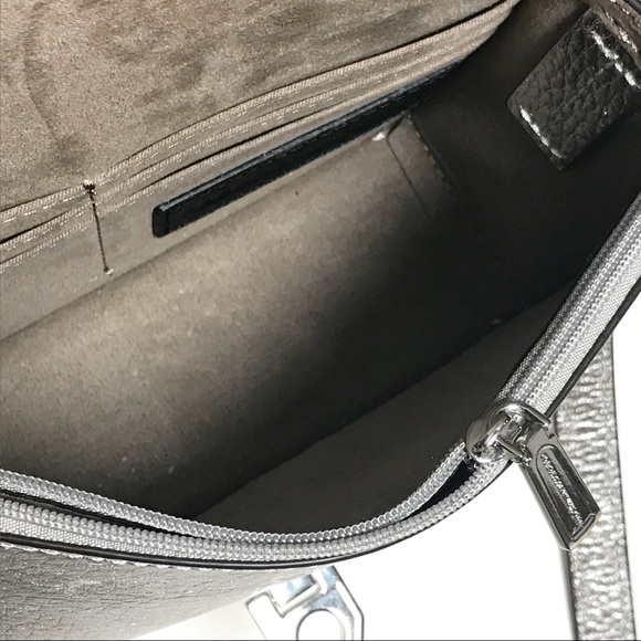 ✨Host Pick!✨ Rebecca Minkoff “Madison” crossbody. - Picture 6 of 8